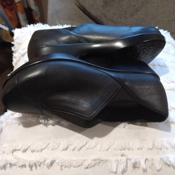 Dansko clogs - Picture 3 of 16